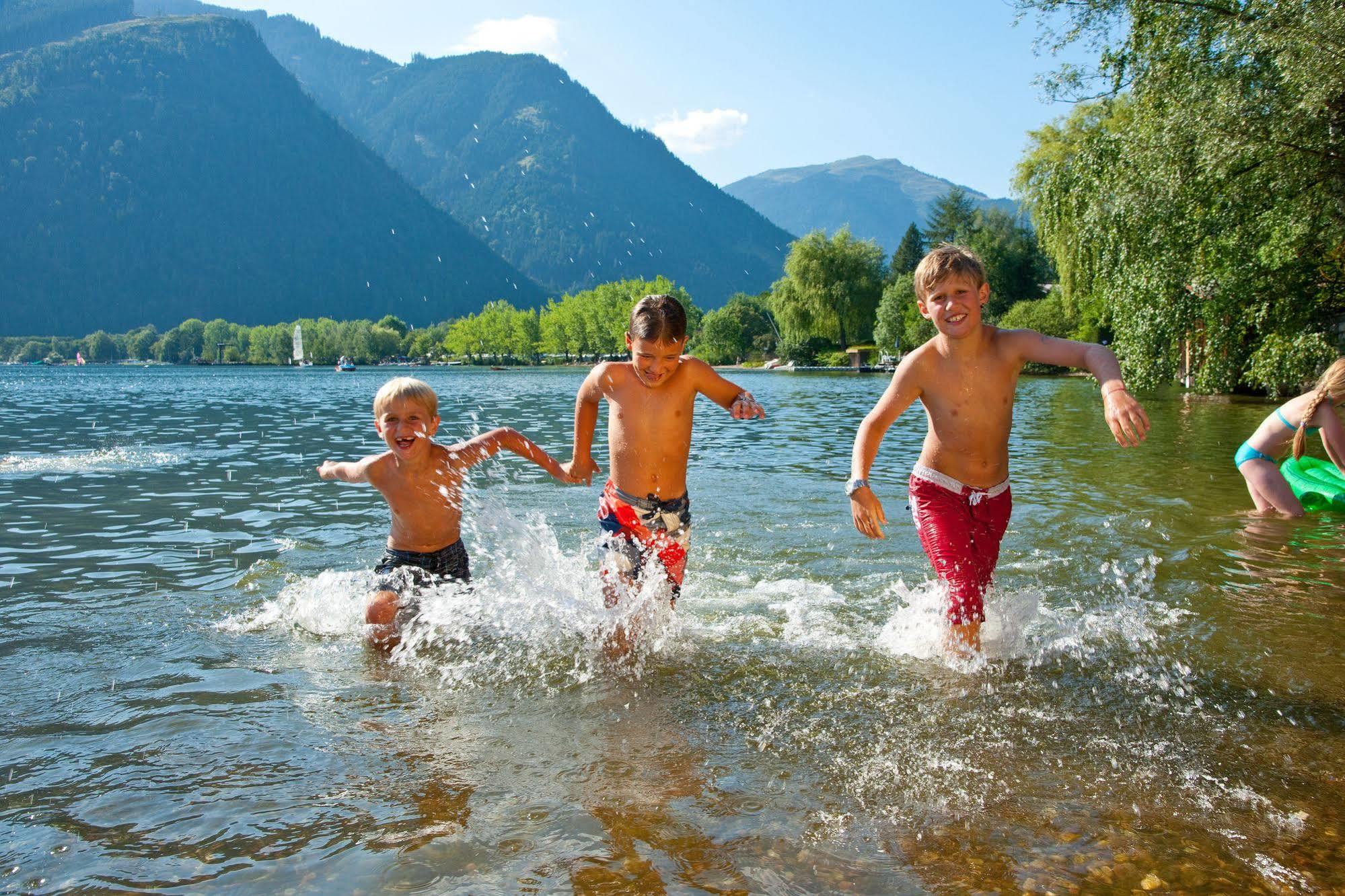 Chaletdorf Zellersee Maishofen Extérieur photo