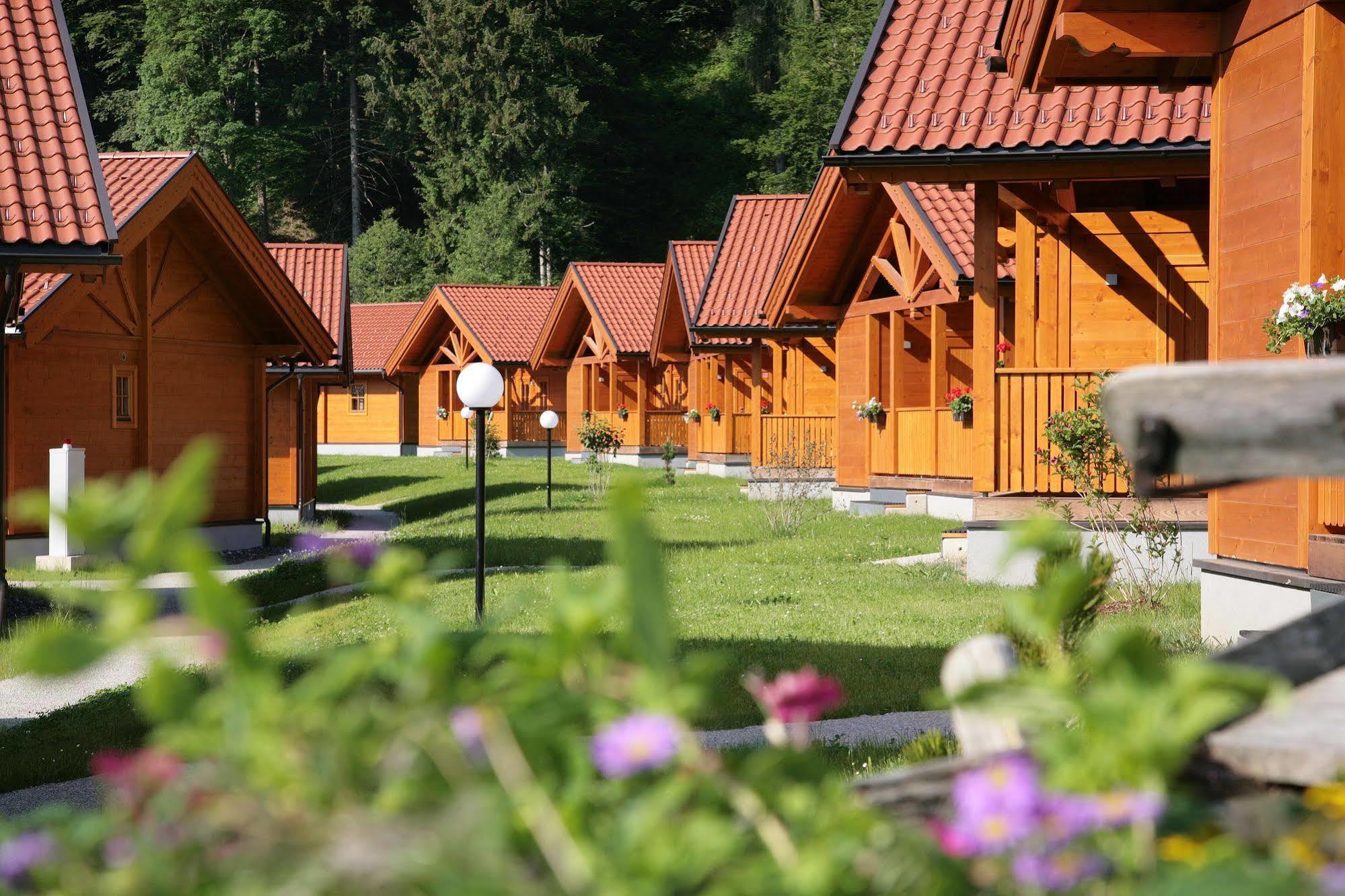 Chaletdorf Zellersee Maishofen Extérieur photo